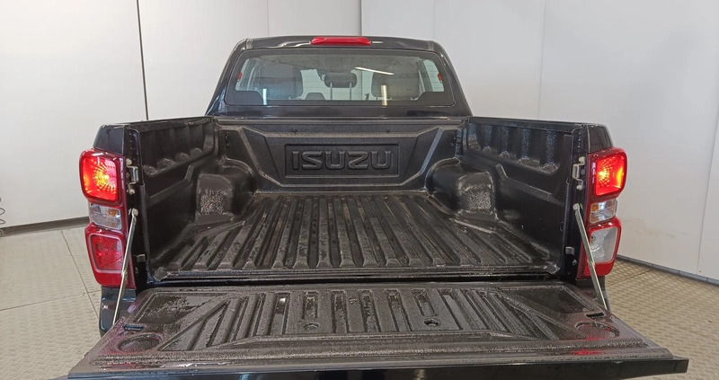 Isuzu D-Max cena 132900 przebieg: 61900, rok produkcji 2021 z Gdynia małe 379